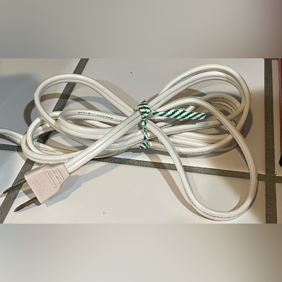 Vintage Handheld Mixer - Picture 5 of 9